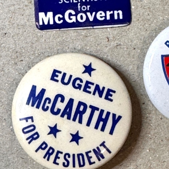 Scientists for McGovern: Political Pinback Campaign Buttons - Picture 8 of 8
